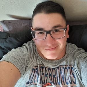 Meet your Posher, Adam